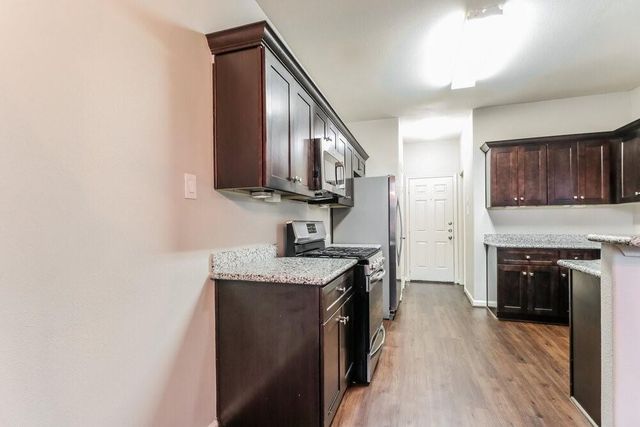 2730 Mesquite Ridge Drive, Houston, TX 77073