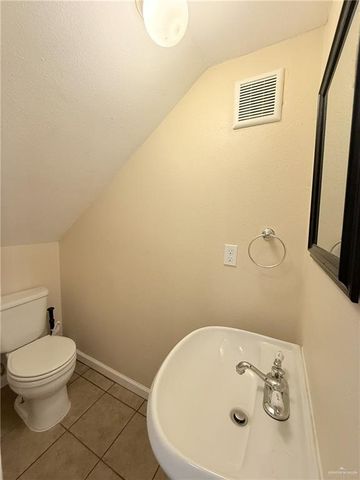 2212 N Days Circle, Pharr, TX 78577