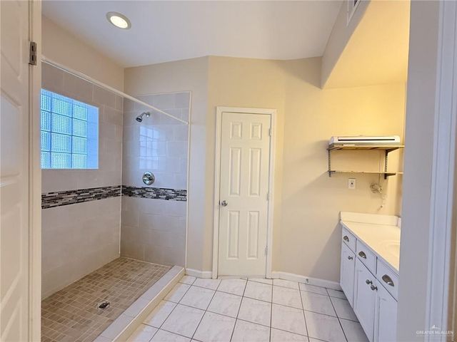 2212 N Days Circle, Pharr, TX 78577