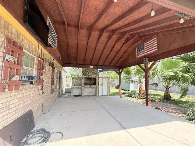 2212 N Days Circle, Pharr, TX 78577