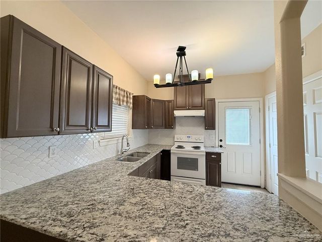 2212 N Days Circle, Pharr, TX 78577