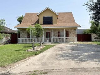 2212 N Days Circle, Pharr, TX 78577