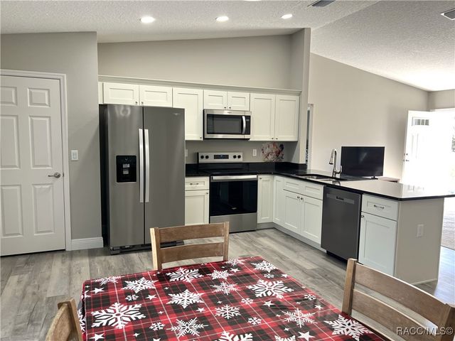 3637 W Wilhelm Street, Citrus Springs, FL 34433