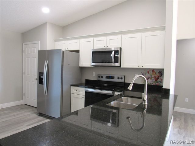 3637 W Wilhelm Street, Citrus Springs, FL 34433