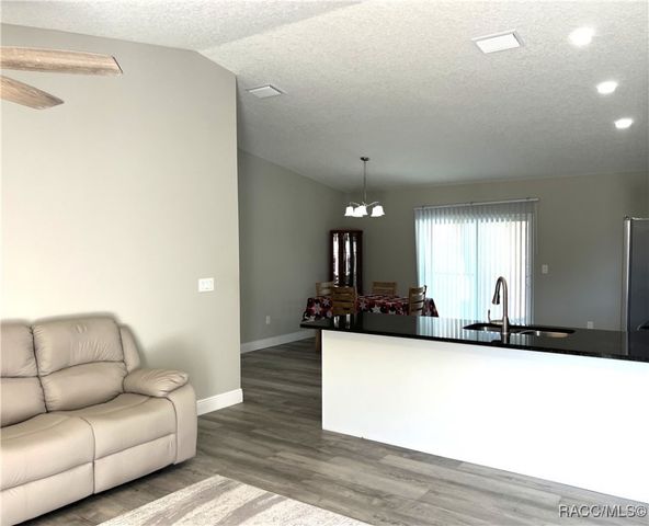 3637 W Wilhelm Street, Citrus Springs, FL 34433