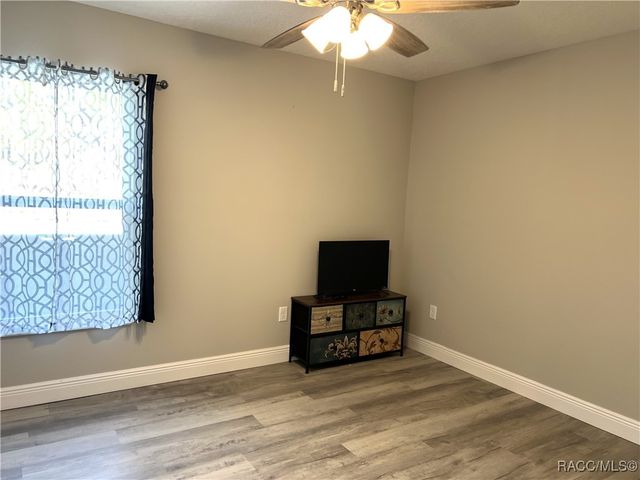 3637 W Wilhelm Street, Citrus Springs, FL 34433