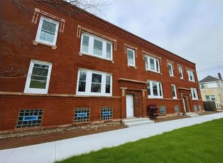 239 W 74th Street 2, Chicago, IL 60621