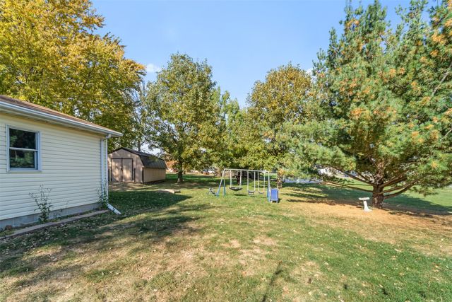 206 & 208 E Minerva Street, Albion, IA 50005