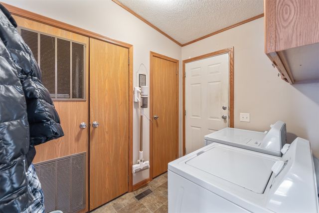 206 & 208 E Minerva Street, Albion, IA 50005