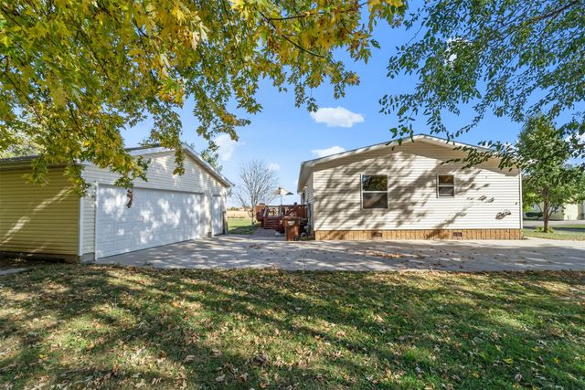 206 & 208 E Minerva Street, Albion, IA 50005