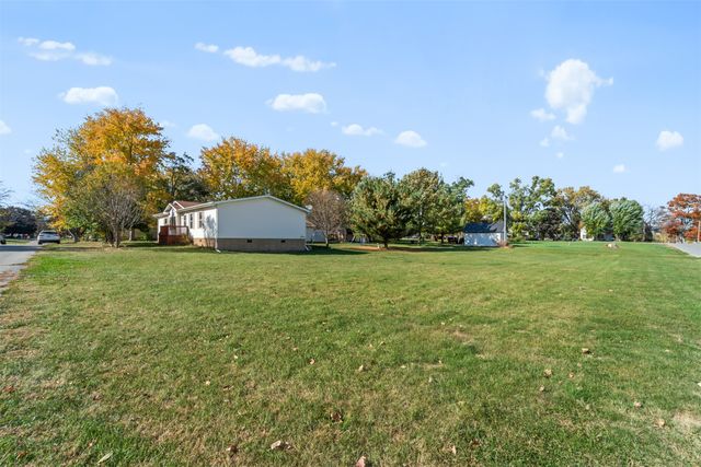 206 & 208 E Minerva Street, Albion, IA 50005