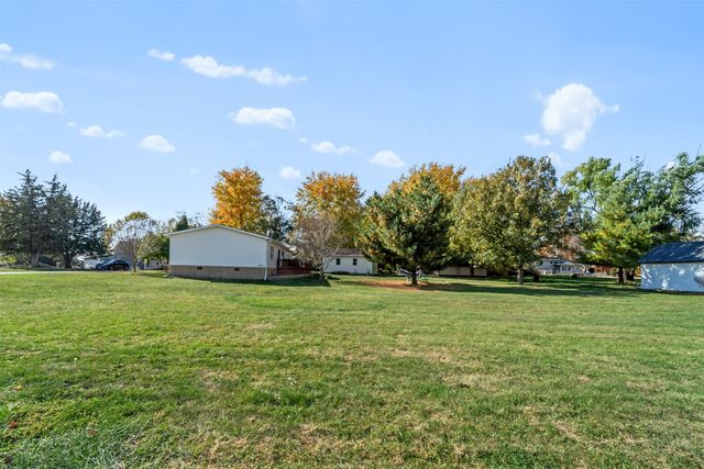 206 & 208 E Minerva Street, Albion, IA 50005