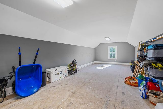 9221 Shawnee Trail, Powell, OH 43065