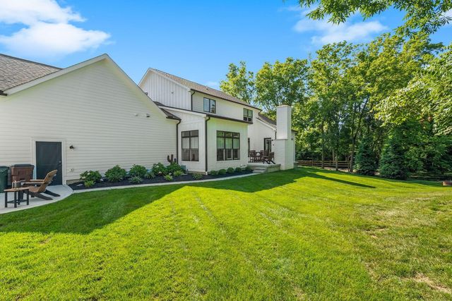 9221 Shawnee Trail, Powell, OH 43065