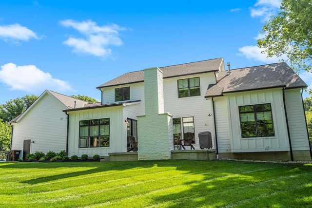 9221 Shawnee Trail, Powell, OH 43065