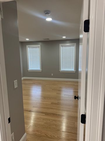 214 Horton 214, Fall River, MA 02723