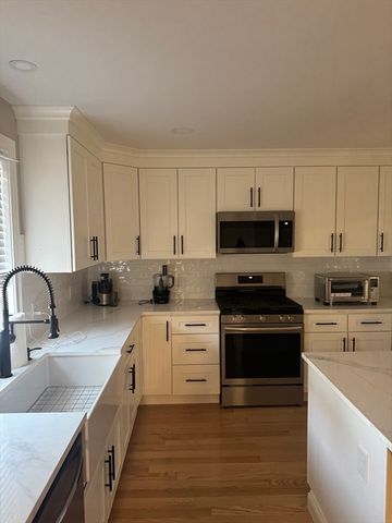 214 Horton 214, Fall River, MA 02723