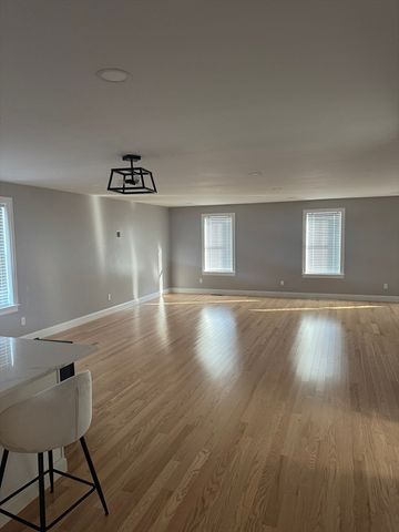 214 Horton 214, Fall River, MA 02723