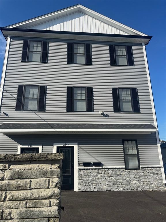 214 Horton 214, Fall River, MA 02723