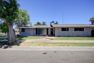 375 K St, Patterson, CA 95363