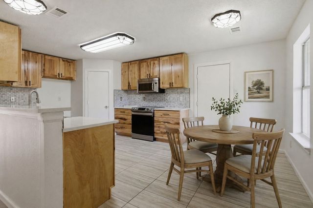 1001 Scenic Drive, Justin, TX 76247