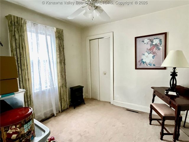 446 22nd Street, Dunbar, WV 25064