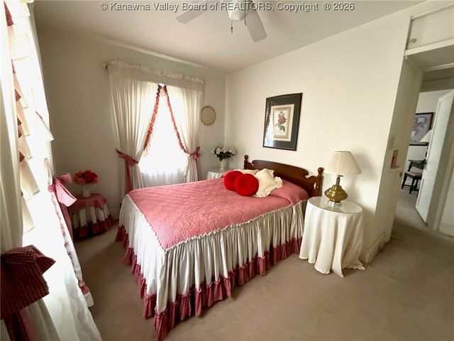 446 22nd Street, Dunbar, WV 25064