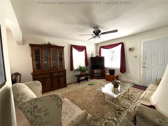 446 22nd Street, Dunbar, WV 25064