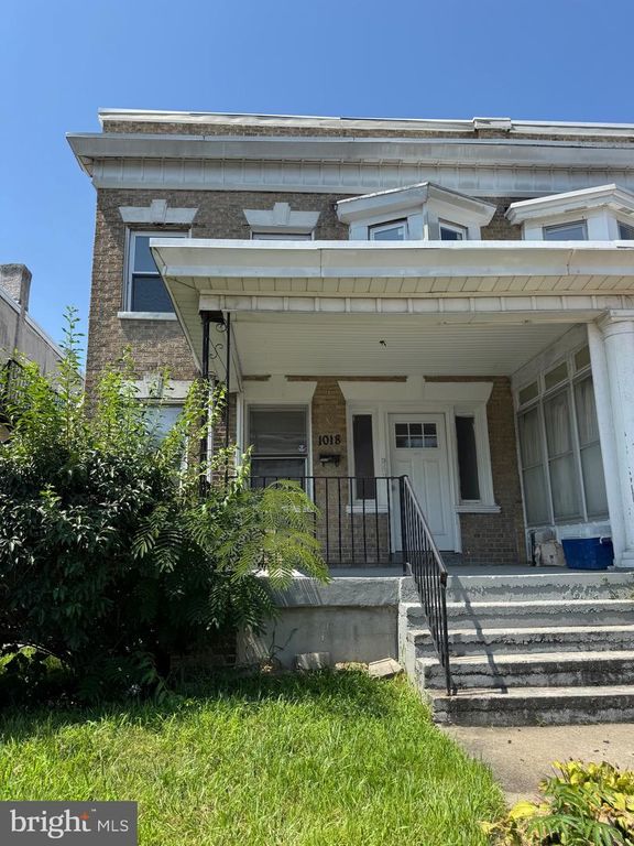 1018 ELSINORE PL, Chester, PA 19013