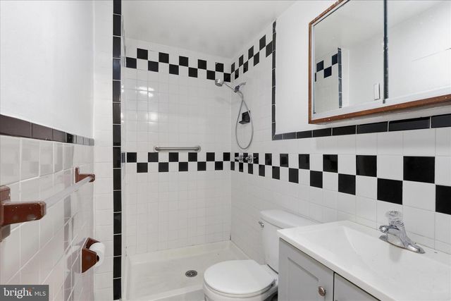 4142 7TH ST NW, Washington, DC 20011