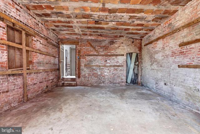 4142 7TH ST NW, Washington, DC 20011