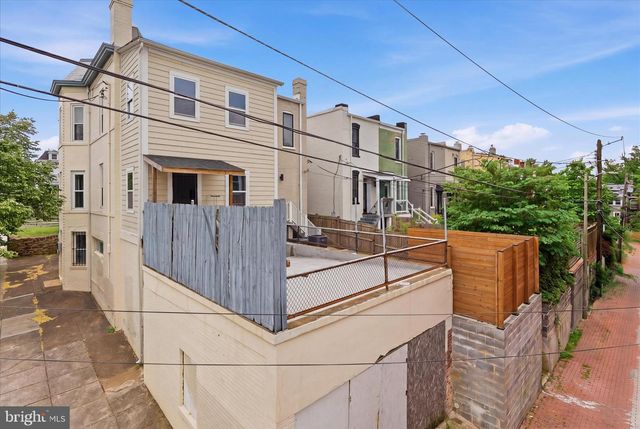 4142 7TH ST NW, Washington, DC 20011