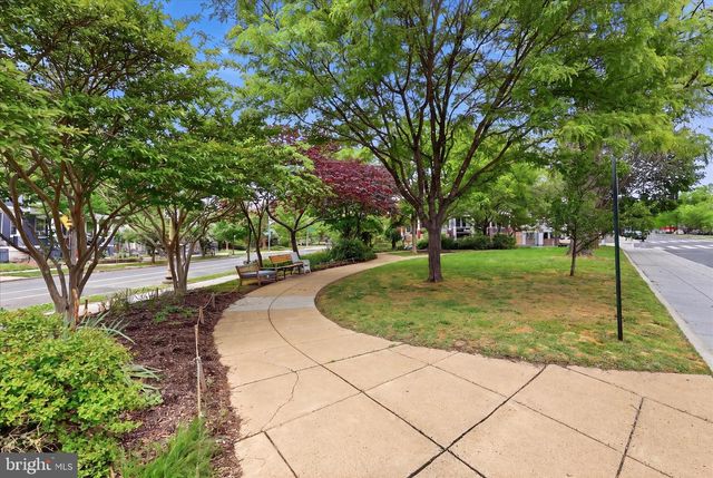 4142 7TH ST NW, Washington, DC 20011