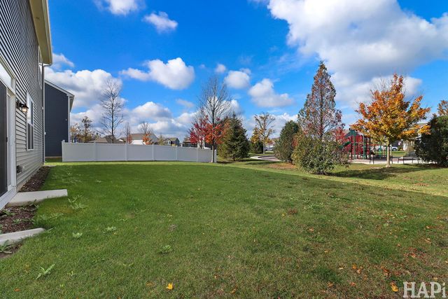 2029 Magnolia Lane, Wonder Lake, IL 60097