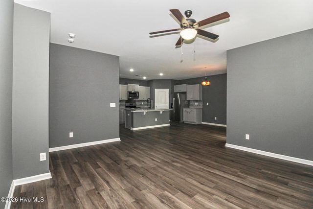 464 St Kitts Way, Winnabow, NC 28479