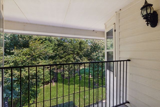 2824 Lazy Creek Drive, Grand Prairie, TX 75052