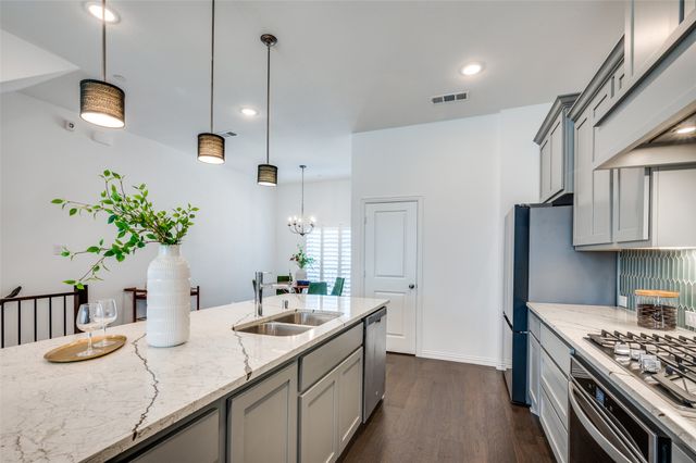 3718 Pelican Rest Way, Arlington, TX 76005