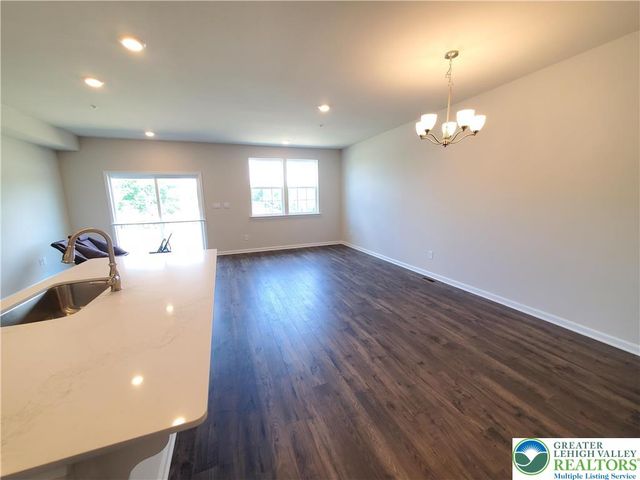 1081 Turnstone Drive, Upper Macungie Twp, PA 18051