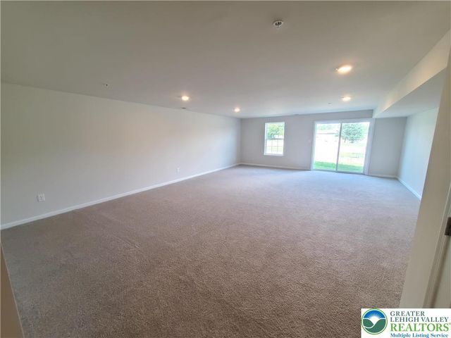 1081 Turnstone Drive, Upper Macungie Twp, PA 18051