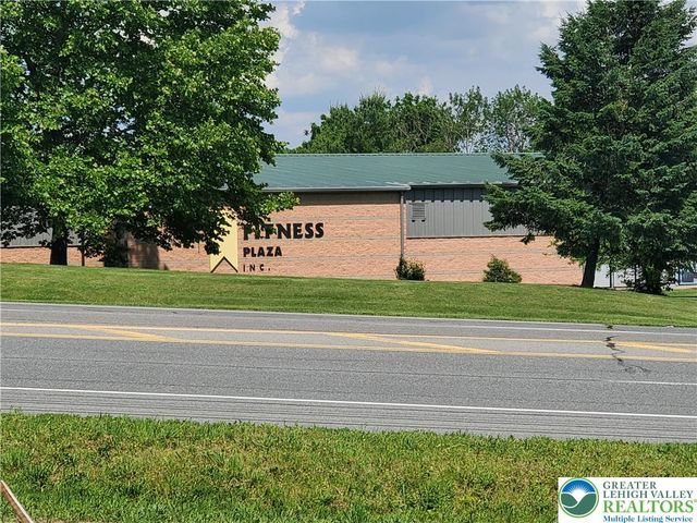 1081 Turnstone Drive, Upper Macungie Twp, PA 18051