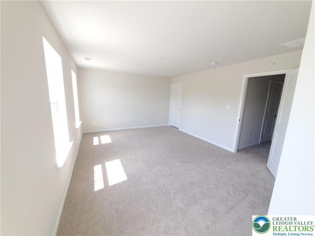 1081 Turnstone Drive, Upper Macungie Twp, PA 18051