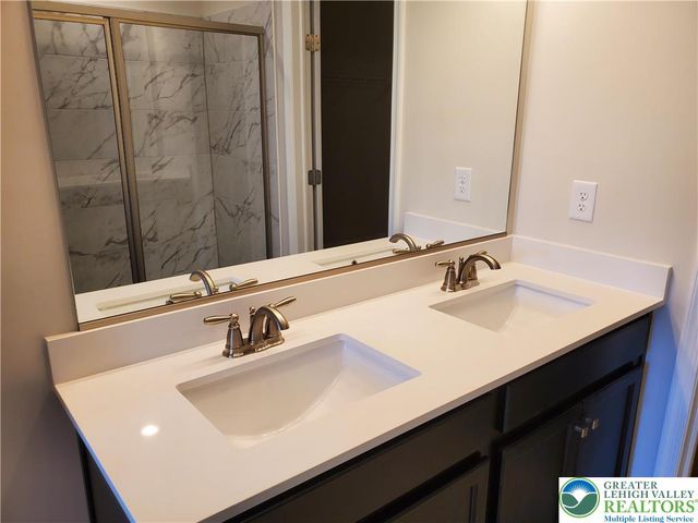 1081 Turnstone Drive, Upper Macungie Twp, PA 18051