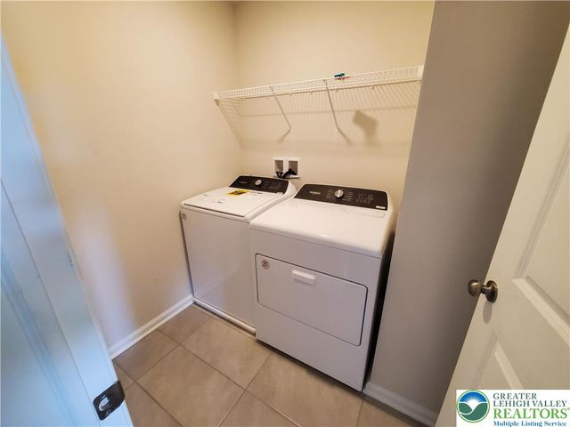 1081 Turnstone Drive, Upper Macungie Twp, PA 18051