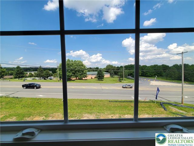 1081 Turnstone Drive, Upper Macungie Twp, PA 18051