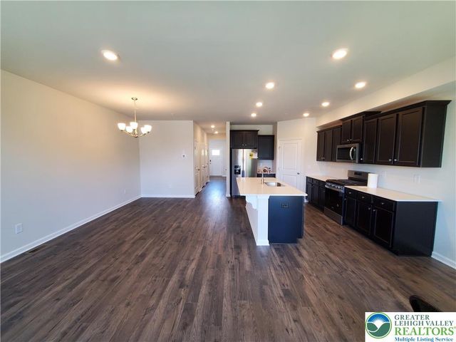 1081 Turnstone Drive, Upper Macungie Twp, PA 18051