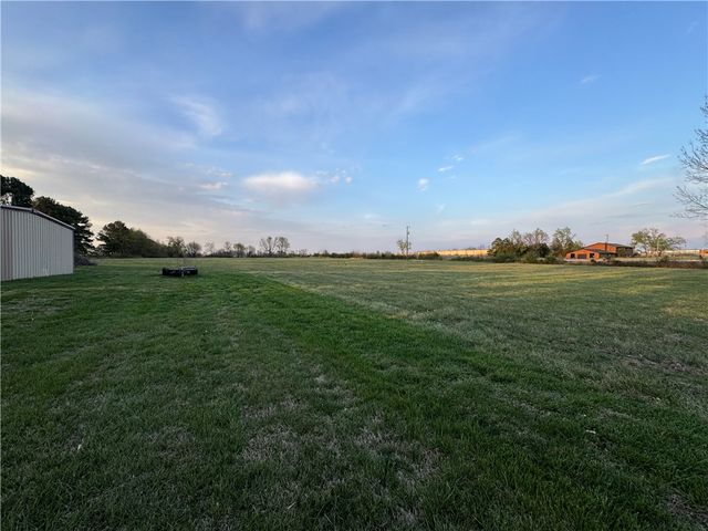 1013 Laurel Avenue, Rogers, AR 72758