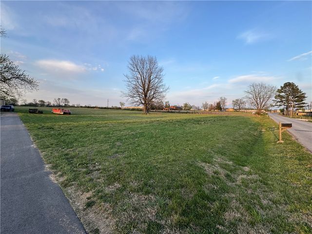 1013 Laurel Avenue, Rogers, AR 72758