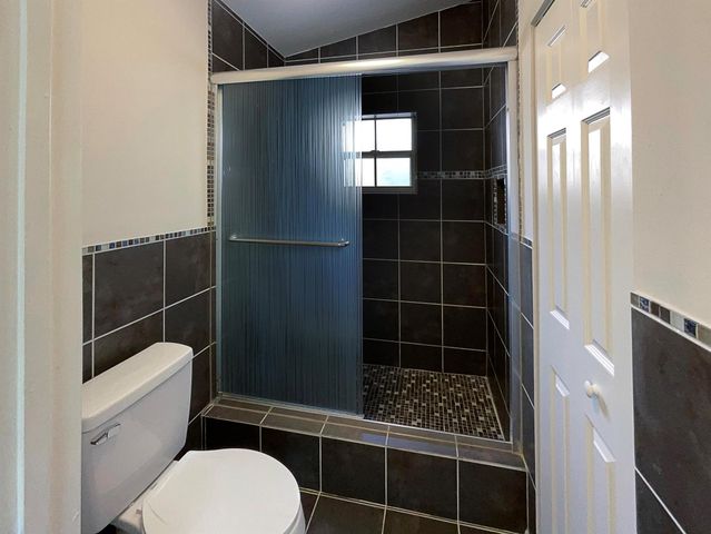 2175 NW 184th Terrace, Pembroke Pines, FL 33029