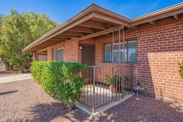 1024 W Thurber Street, Tucson, AZ 85705