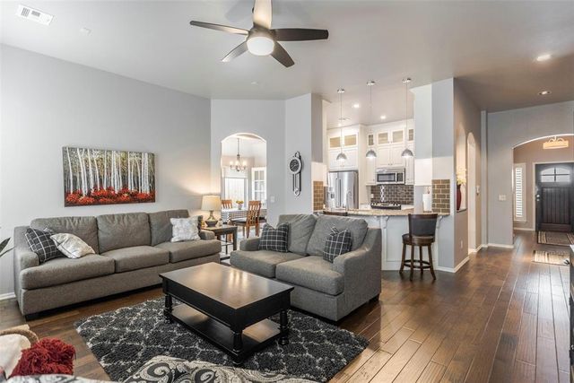 4932 Clear Midnight Drive, Edmond, OK 73034